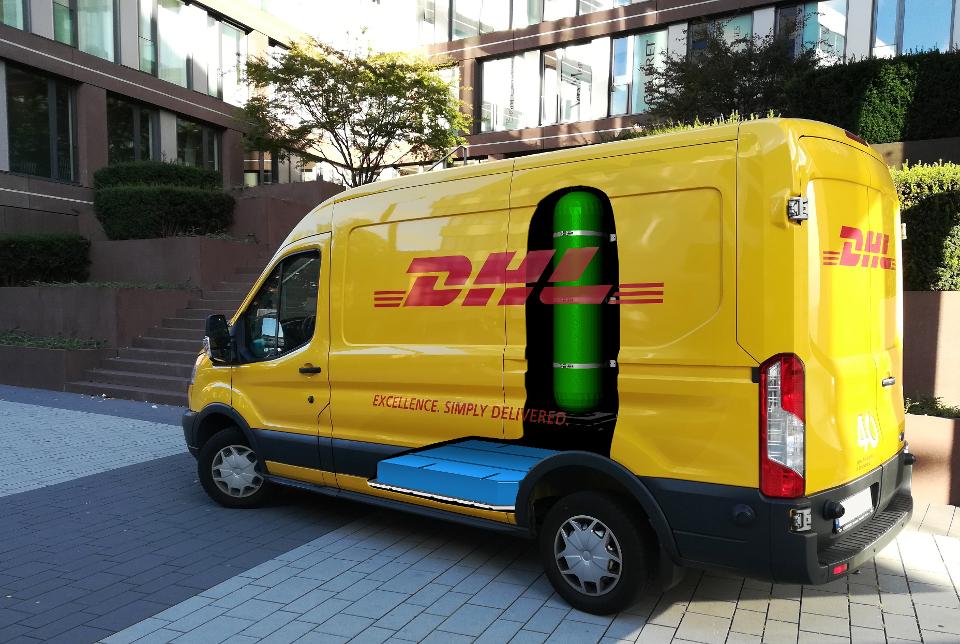 Article1_DHL.jpg